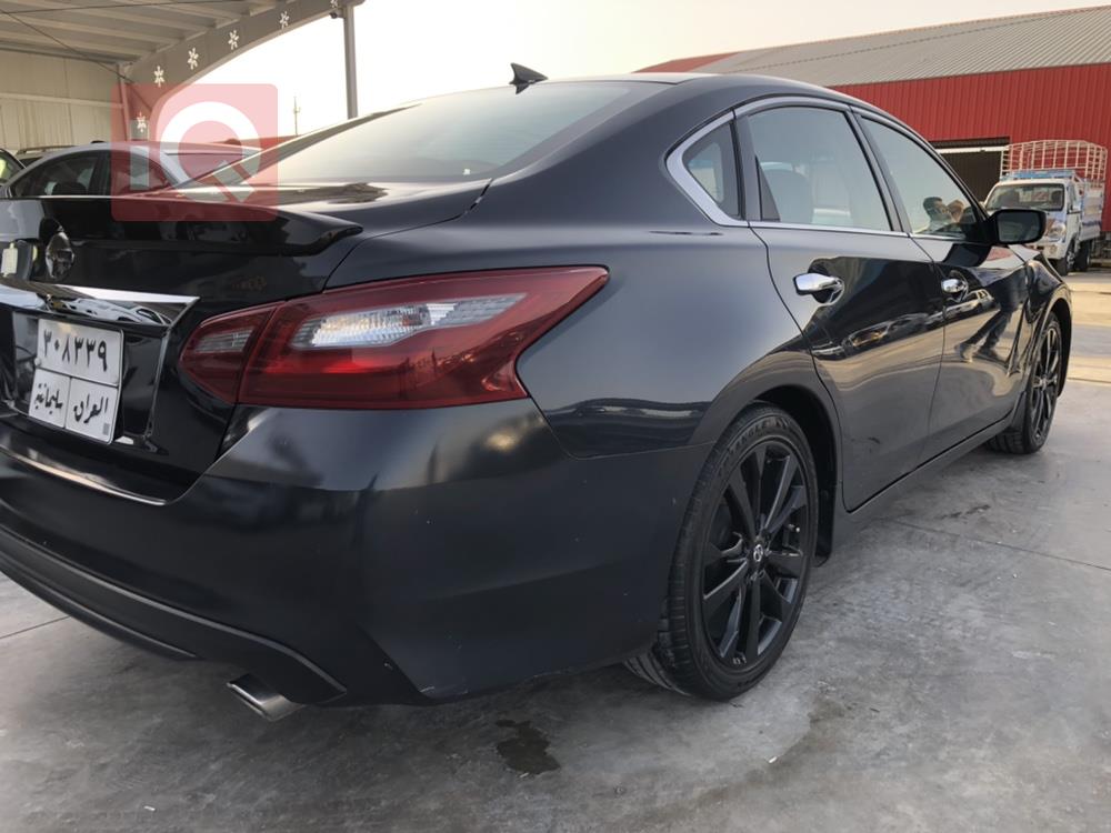 Nissan Altima